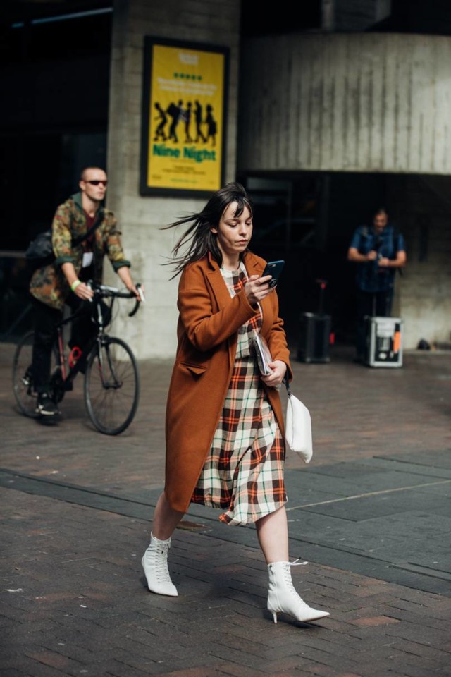 00001-lfw-street-style-ss19-preview-vogue-int-14se