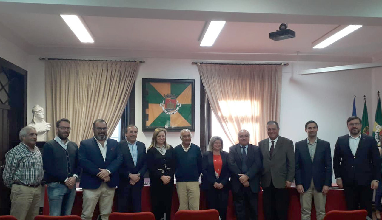 54728985_2504185806524042_7156065975048077312_n.jp