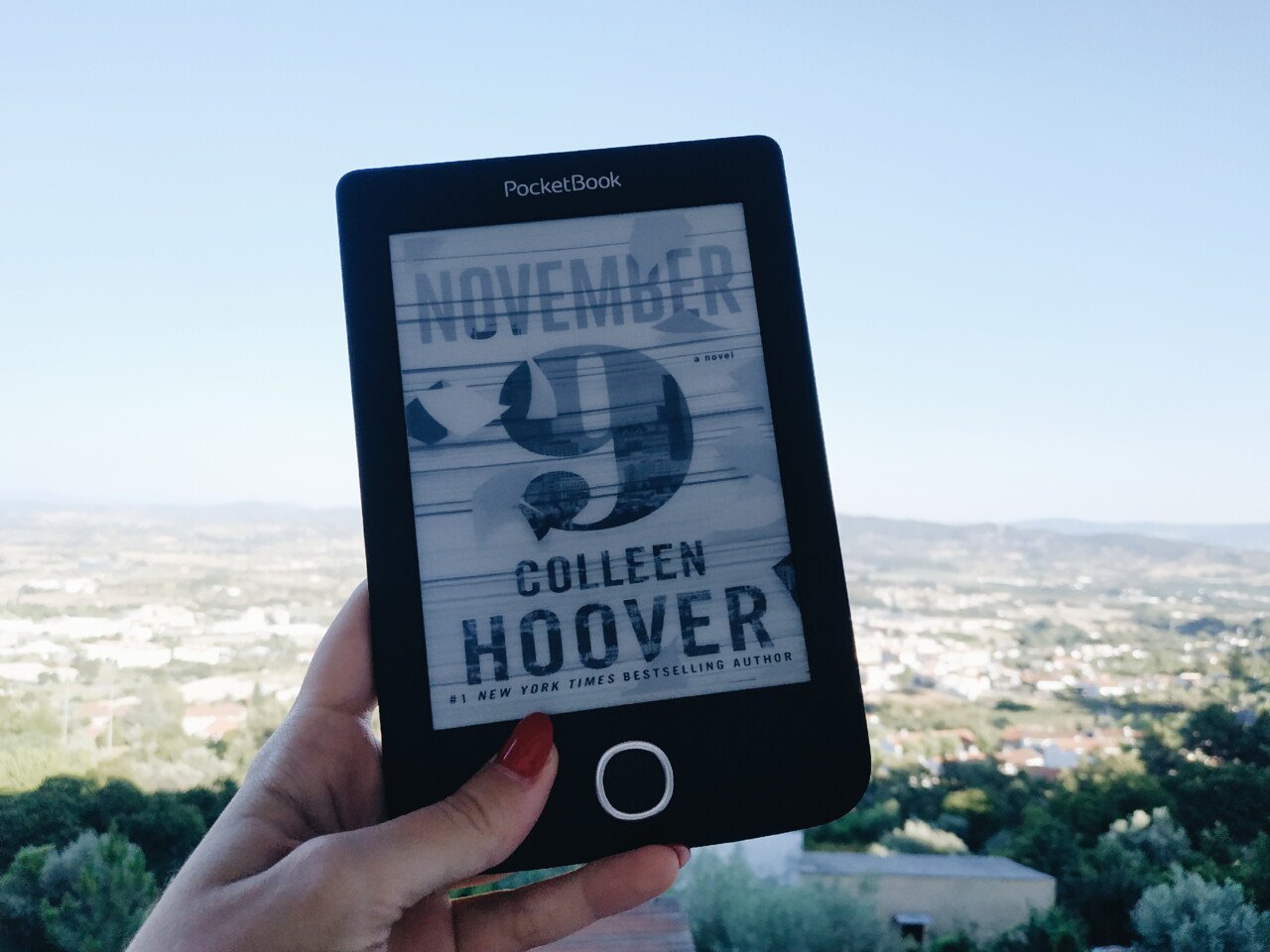 Colleen_Hoover_November9.jpg