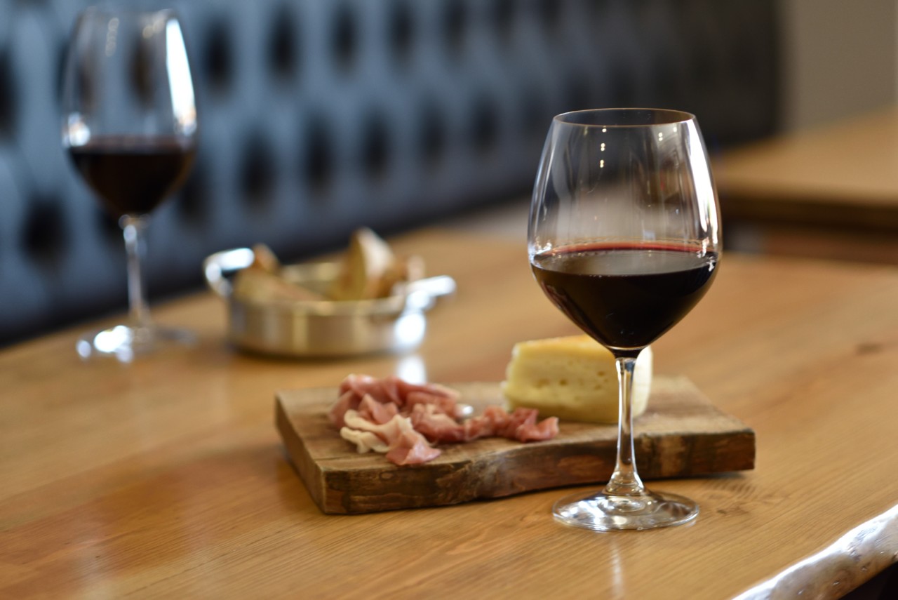 Grandes Escolhas - Vinhos & Sabores’