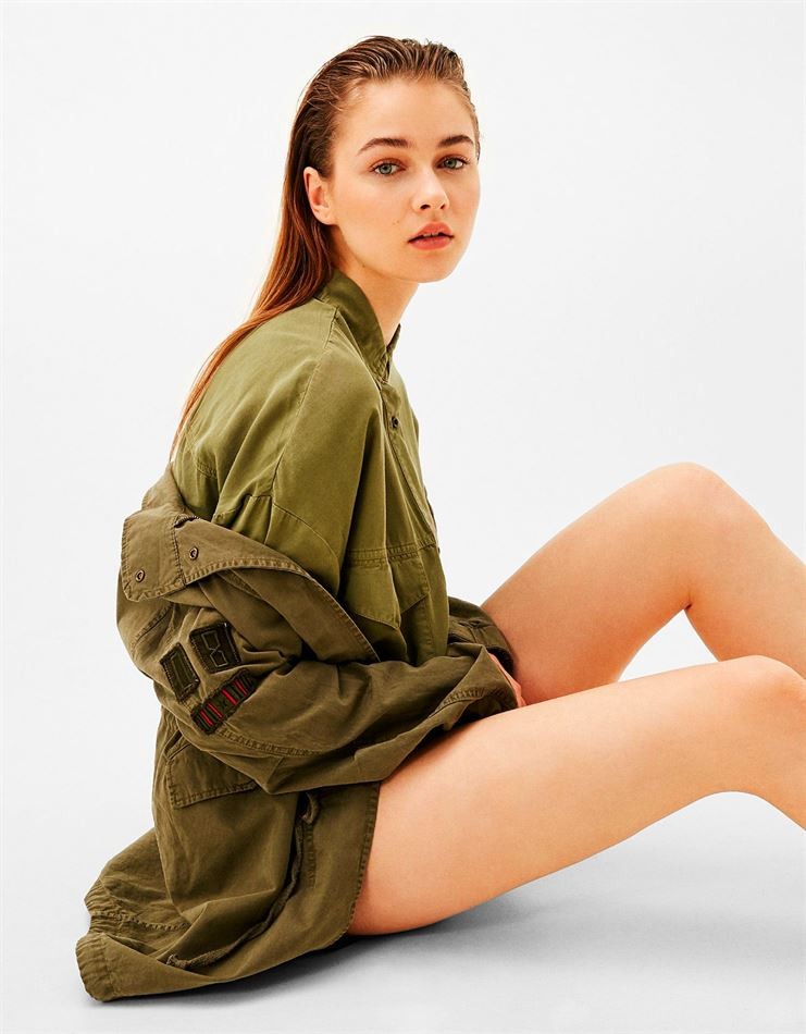catalogo-bershka-2017-coleçao-verao-monotone (3). catalogo-bershka-2017-coleçao-verao-monotone (3).