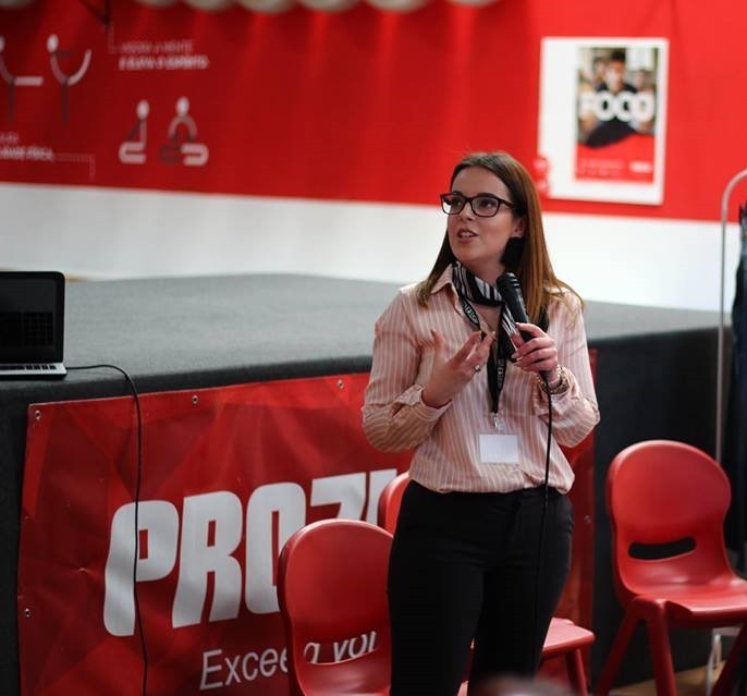 32089800_10213785456083041_3329050351088173056_n (