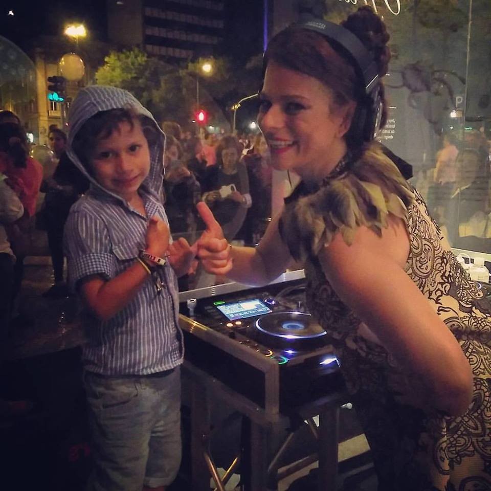 vfno2015e.jpg vfno2015e.jpg