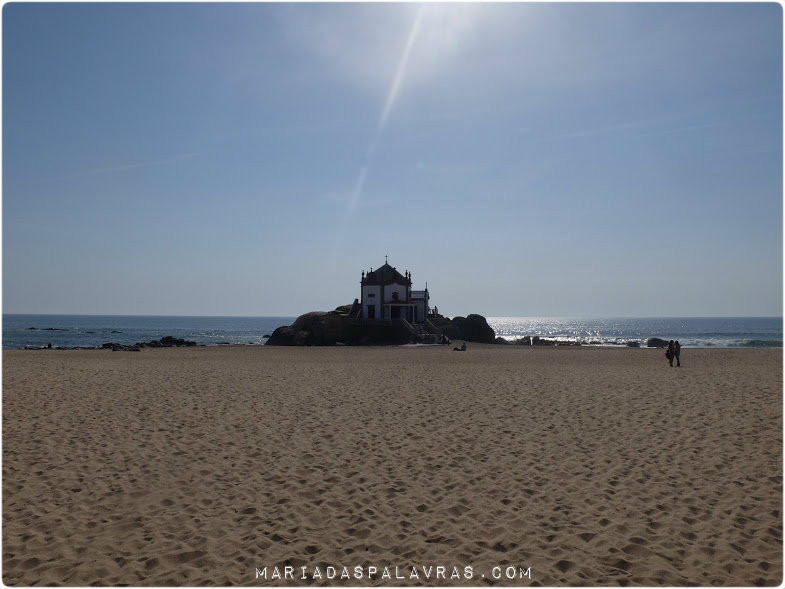 Senhor da Pedra em Miramar | Maria das Palavras