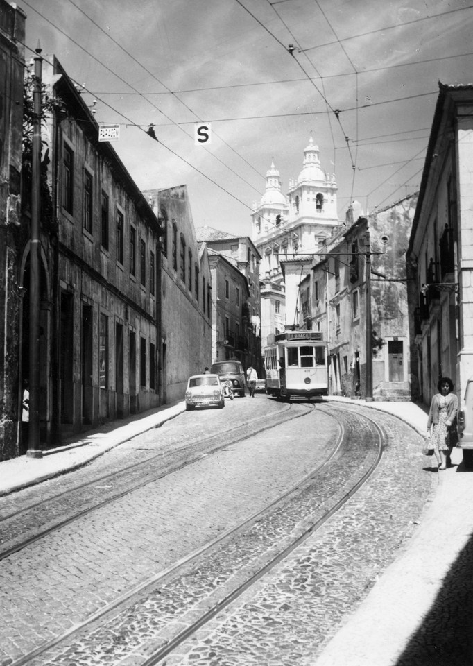 Rua das Escolas Gerais, anos 70, foto de Casa Foto