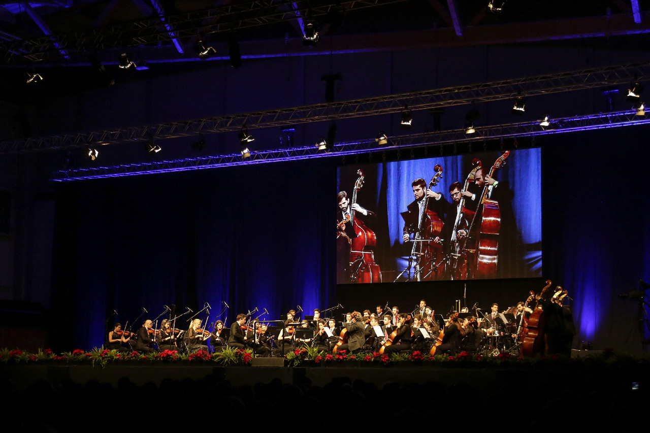 Grande Concerto de Natal Orquestra Filarmónica P Grande Concerto de Natal Orquestra Filarmónica P