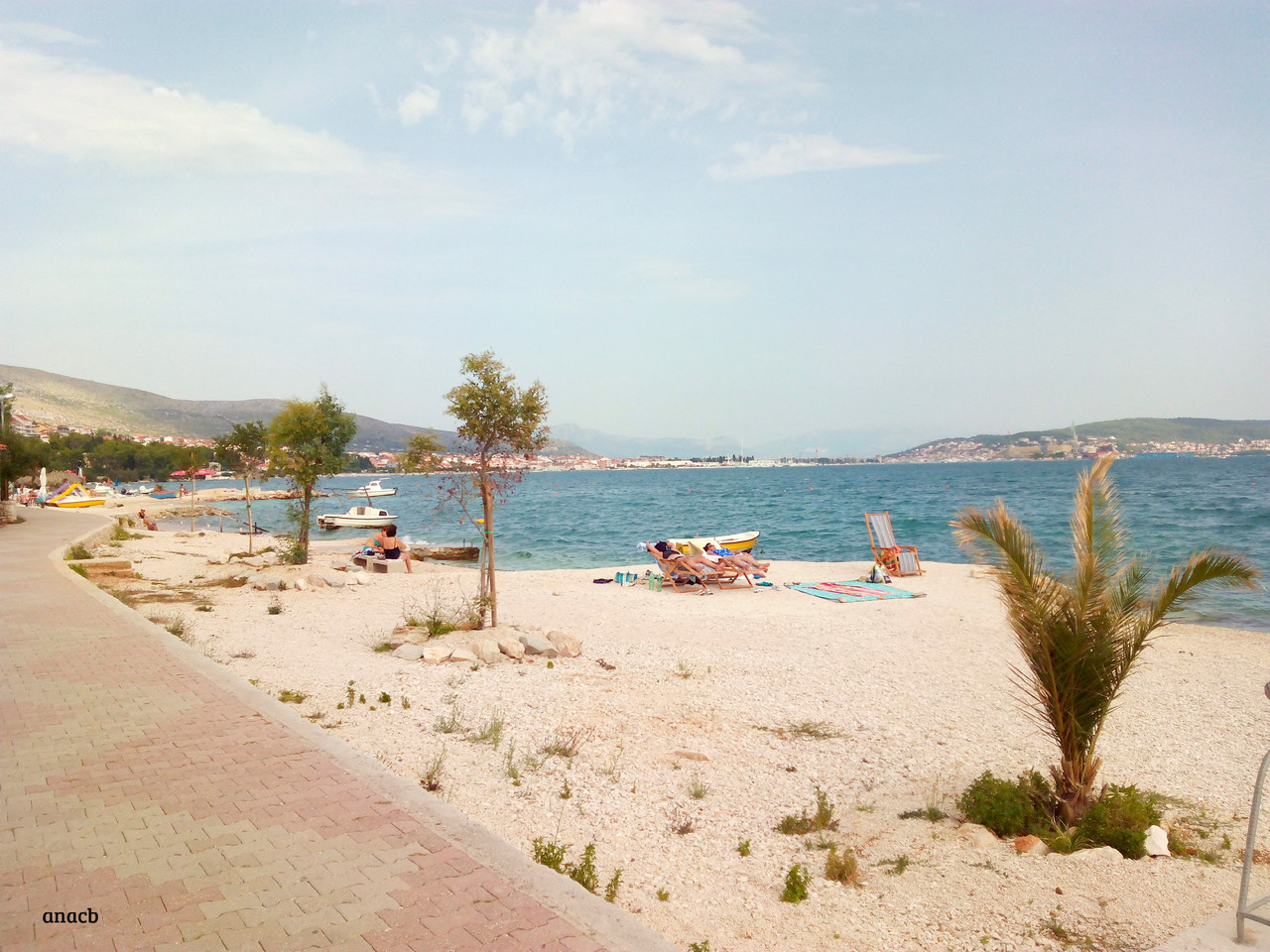 Seget Donji beach, Croatia.jpg