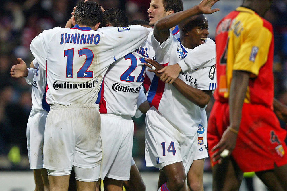 Lyon festejou título em casa Lyon festejou título em casa