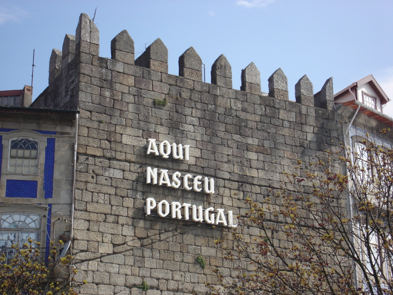 Guimarães.JPG Guimarães.JPG