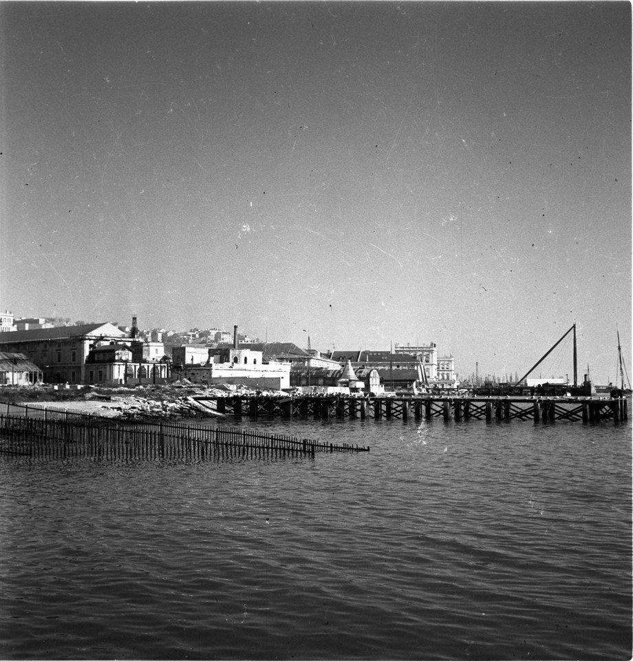 Antes da abertura da avenida Ribeira das Naus, fot