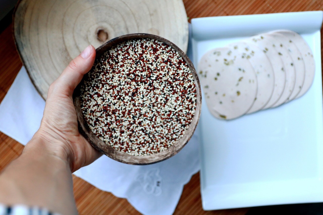 salada de quinoa vegetariana