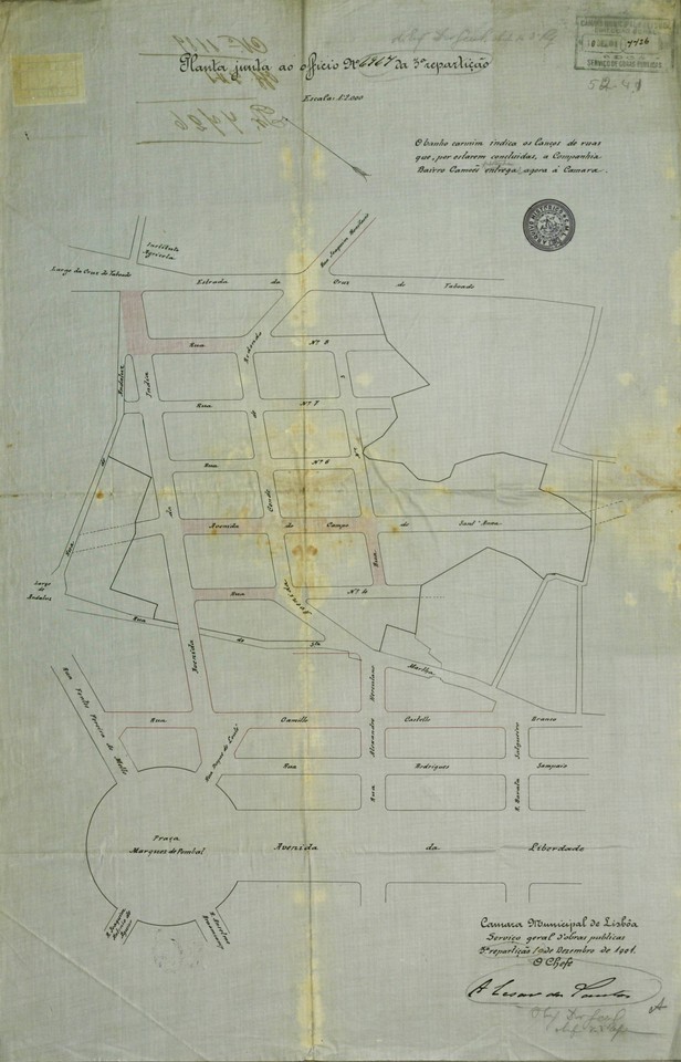 Contém uma planta com indicação das ruas constr Contém uma planta com indicação das ruas constr