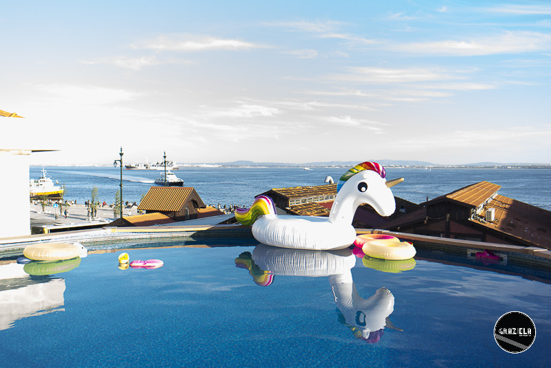 Crocs-2002.jpg Crocs-2002.jpg