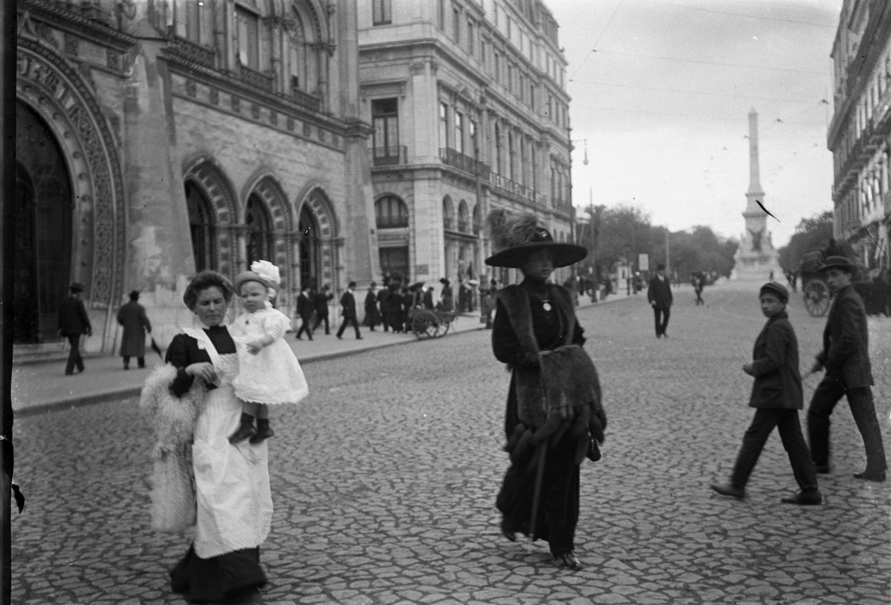 0001_M ama crianca e senhora fina.jpg