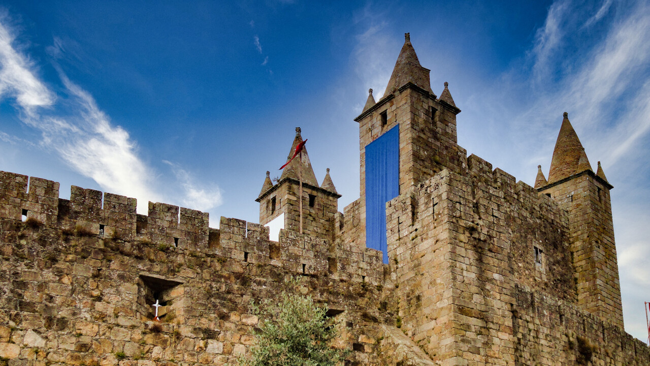 Castelo de Santa Maria da Feira.jpg