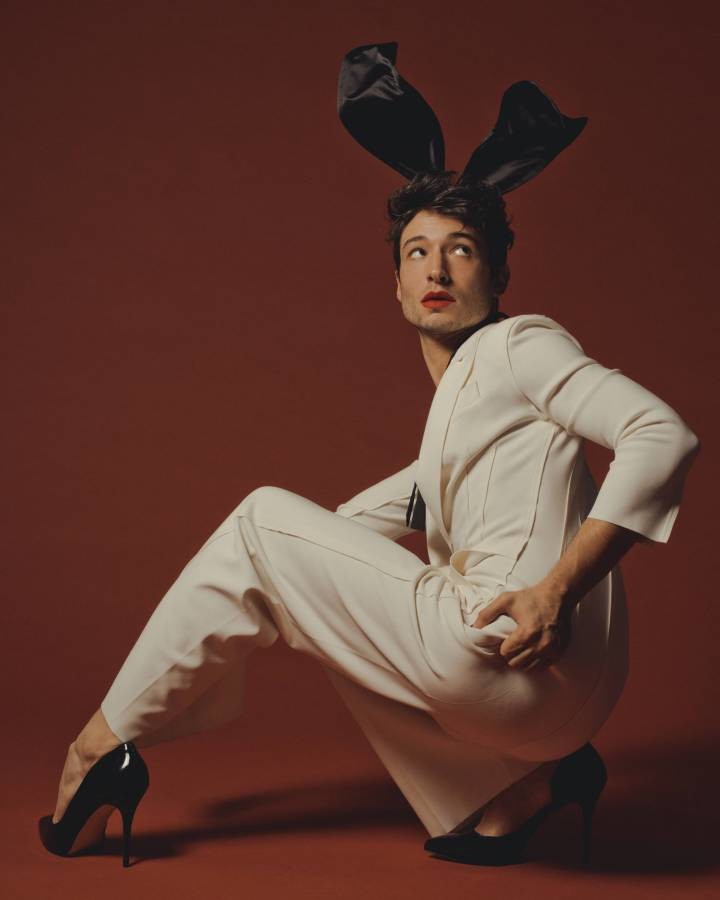 Ezra-Miller_(06A).jpg Ezra-Miller_(06A).jpg