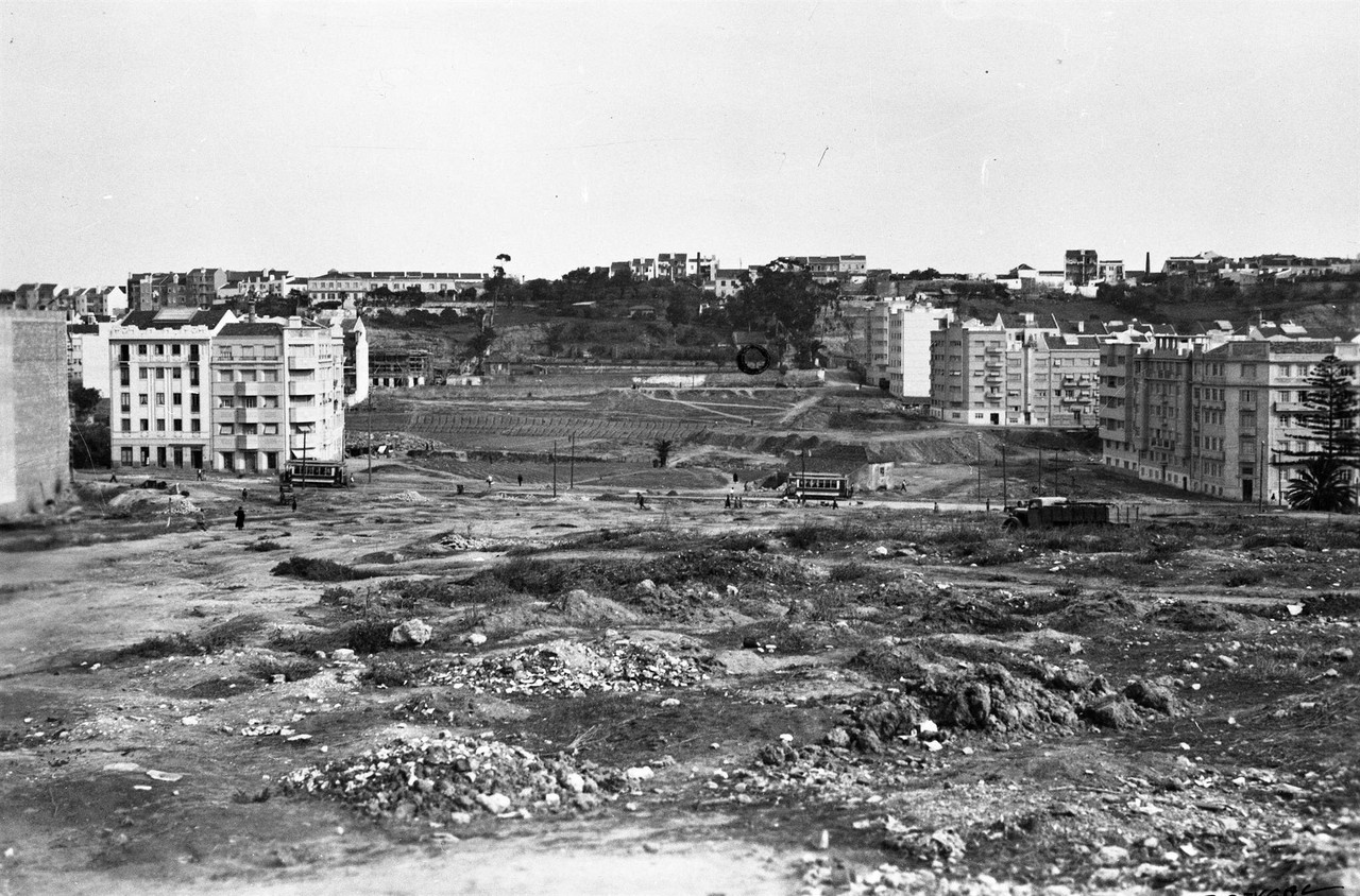 Terrenos da futura Alameda, Lisboa (E. Portugal, 1938) Terrenos da futura Alameda, Lisboa (E. Portugal, 1938)