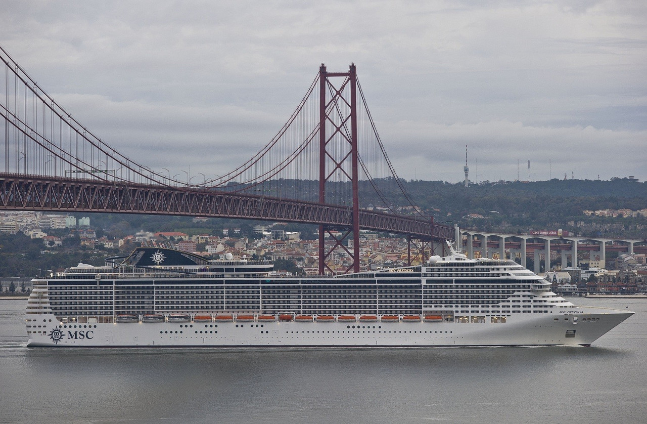 MSC Preziosa-Lisboa-Lisboa-resized.jpg