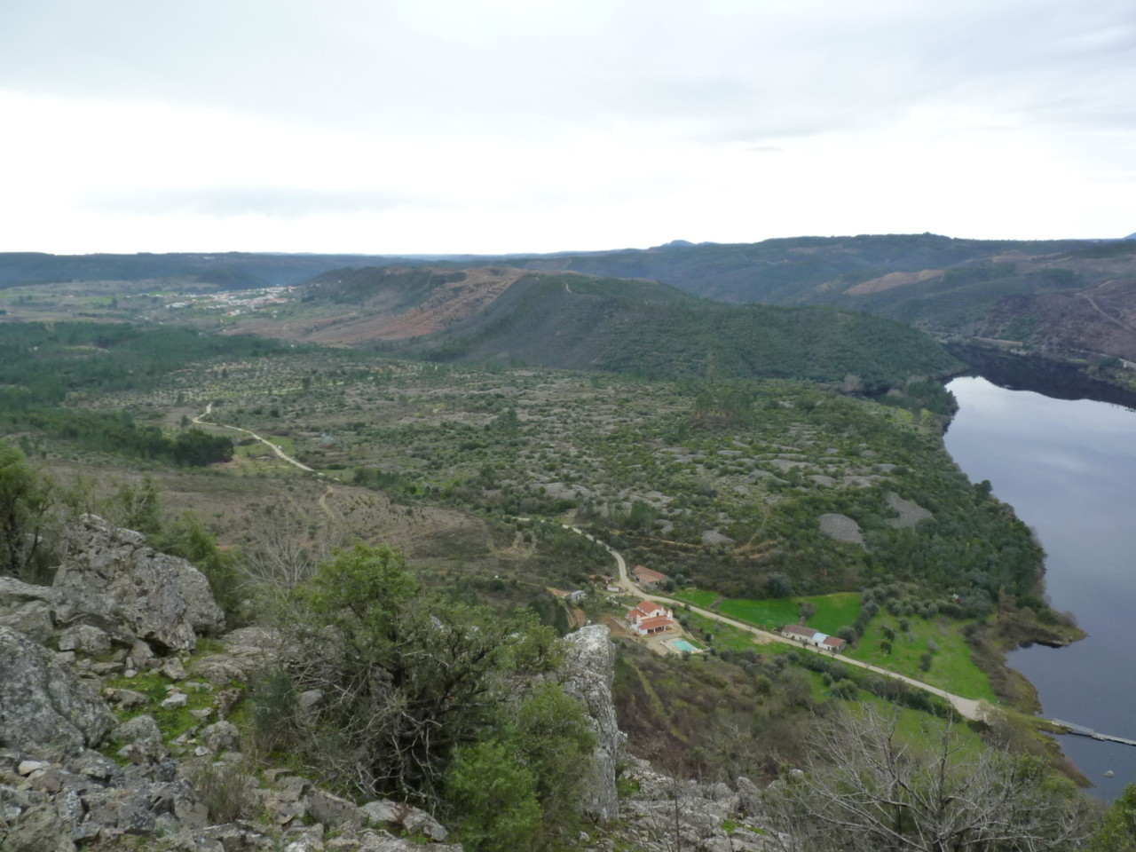 Conhal (1).jpeg Conhal (1).jpeg