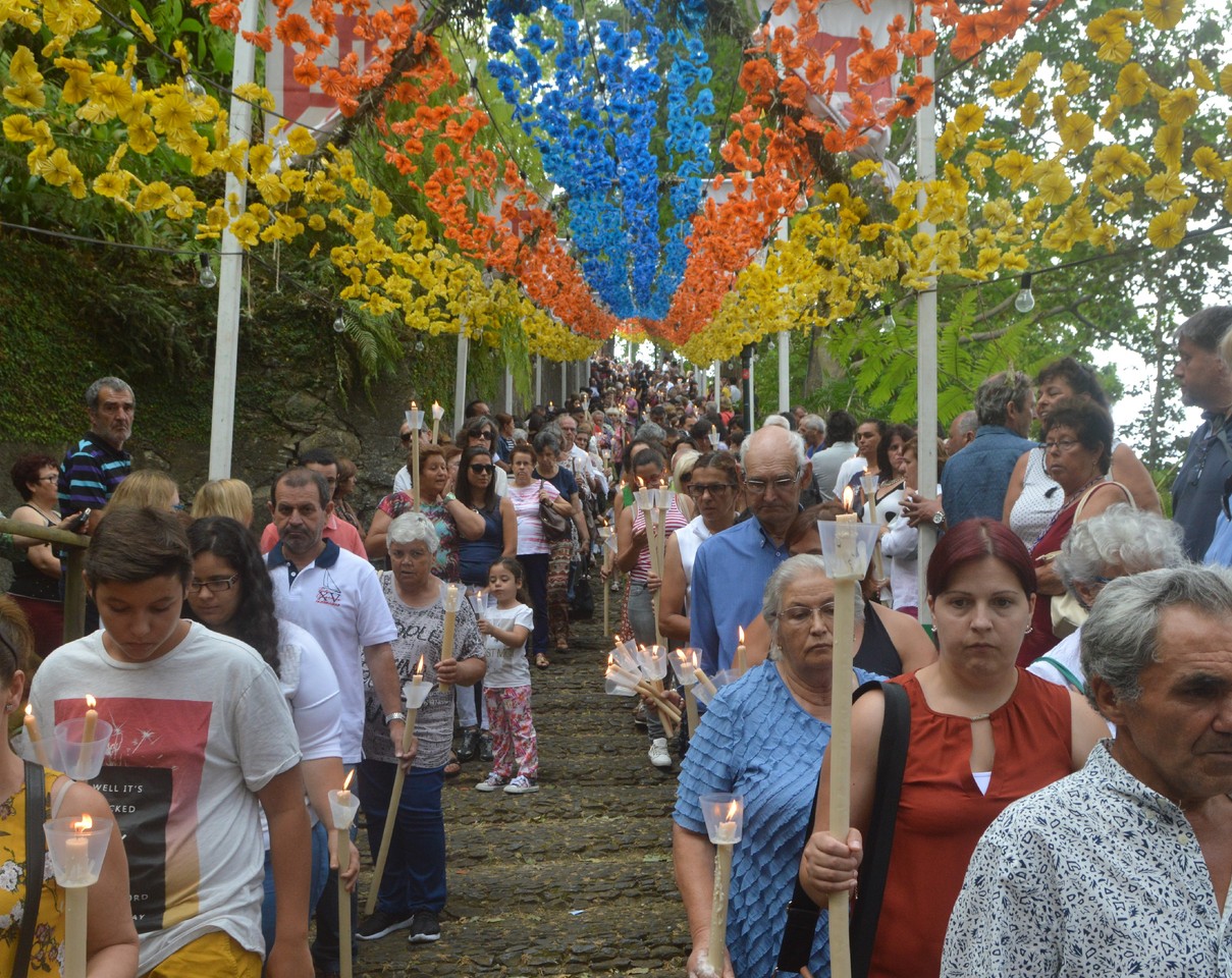 MISSA E PROCISSÃO MONTE16.jpg MISSA E PROCISSÃO MONTE16.jpg