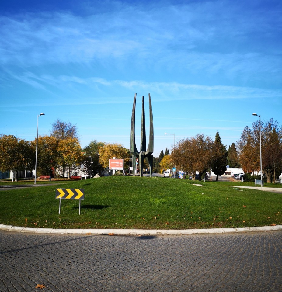 Escultura de Jorge Vieira (3).jpg