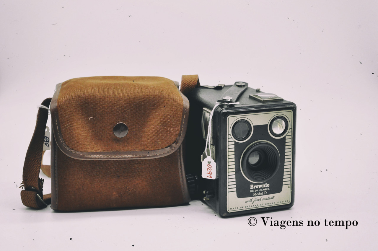 _DSC8708ab - Kodak Brownie Six-20 Model D (1953) -