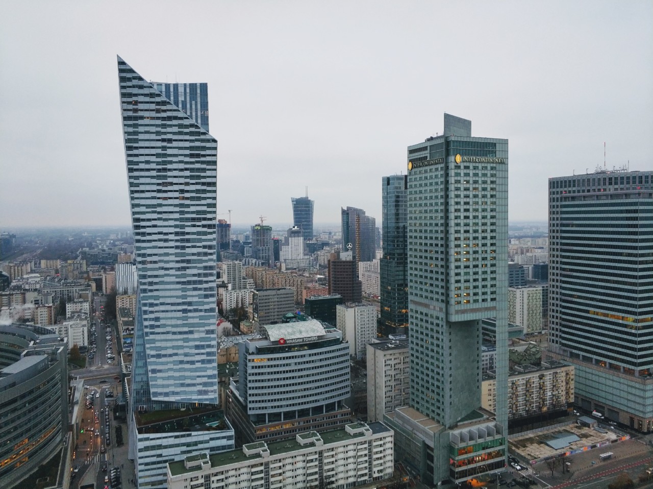 Vistas do Palácio da Cultura e da Ciência 2.jpg