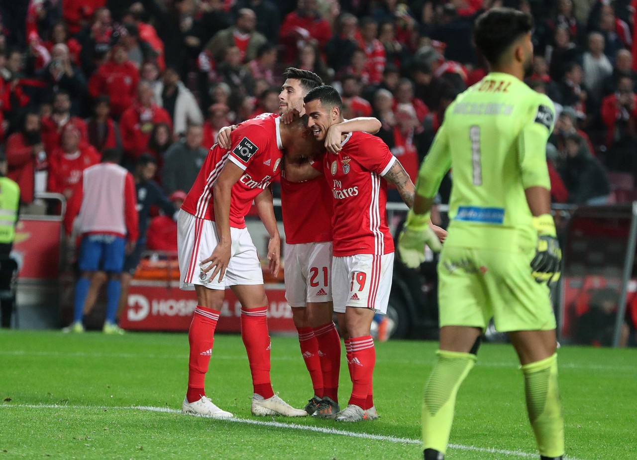 Man utd porto 2008-2009 лч. Бенфика боавишта. Португалия матчи. 08 12 2015 бенфика атлетико. Бенфика футбол 2022.