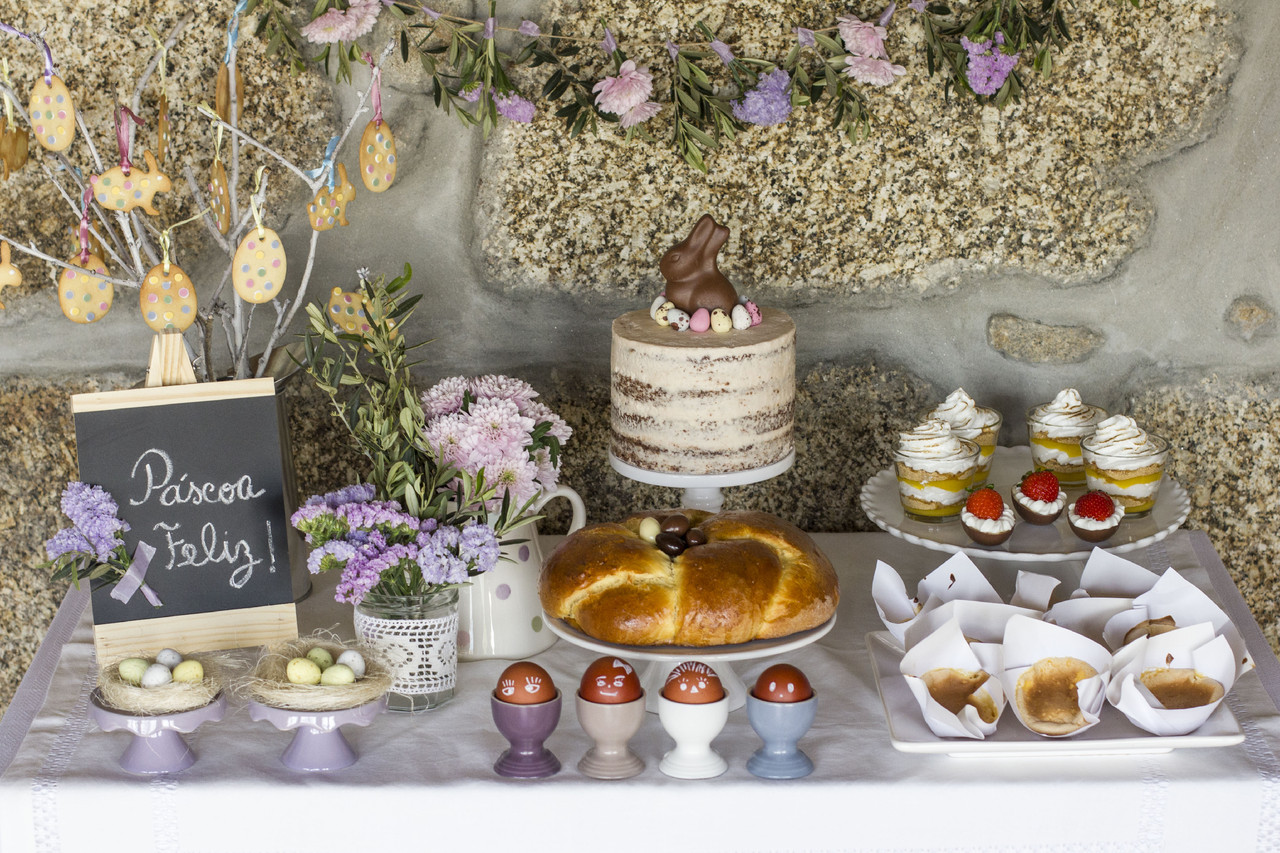 mesa_pascoaII.jpg mesa_pascoaII.jpg