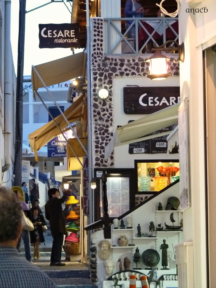 Santorini-Fira (865) cópia assin.jpg