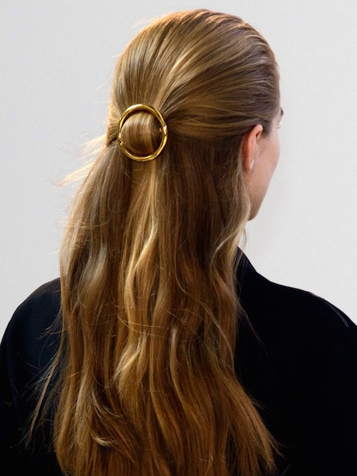 Le-Fashion-Blog-15-Ways-To-Wear-Round-Circle-Hair-