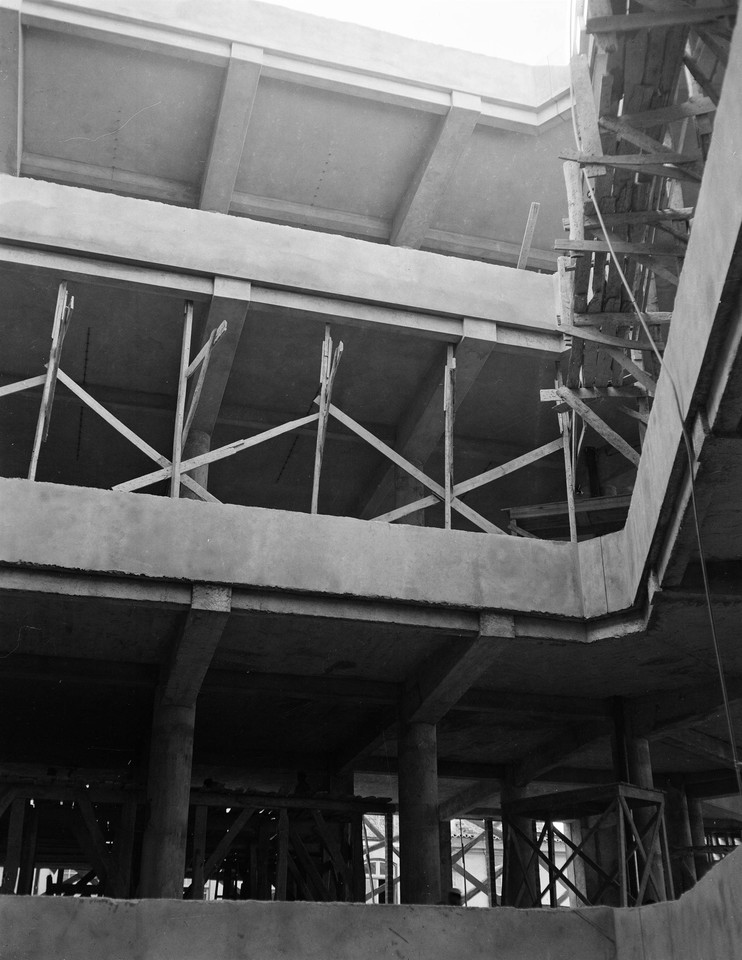 Obras no mercado do Chão do Loureiro,1951, foto d