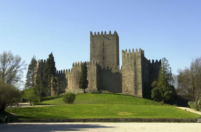 000100-CasteloGuimaraes.jpg