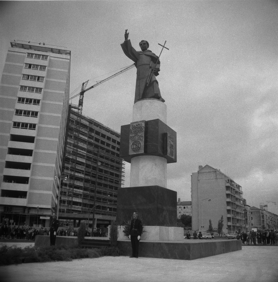 Inauguração do monumento a Santo António, escul