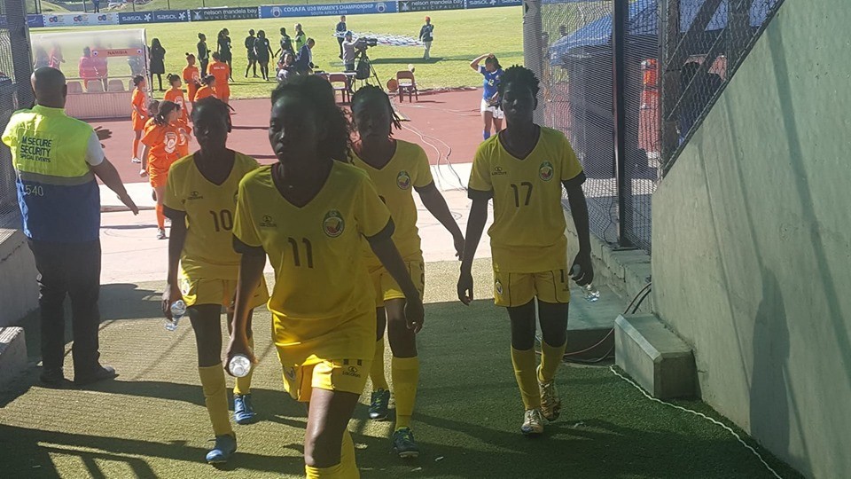 jogadoras de moz.jpg