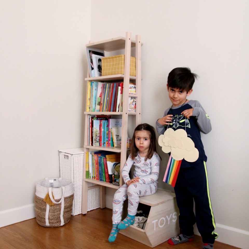 decoração quarto partilhado irmãos arco íris