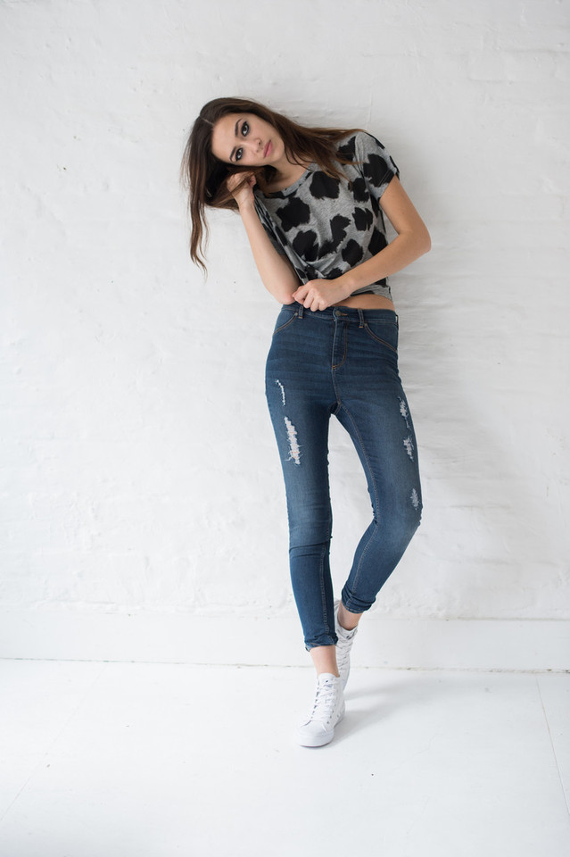 cheap-monday-coleçao-jeans-rasgados (2).jpg cheap-monday-coleçao-jeans-rasgados (2).jpg