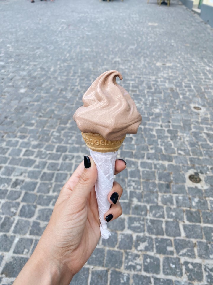 A52B104A-DB52-4508-9FFD-EBE6ABE75020-8FB959FD-AD38