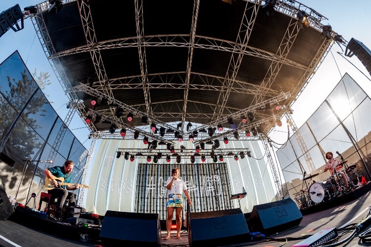 A Garota N&atilde;o.jpg