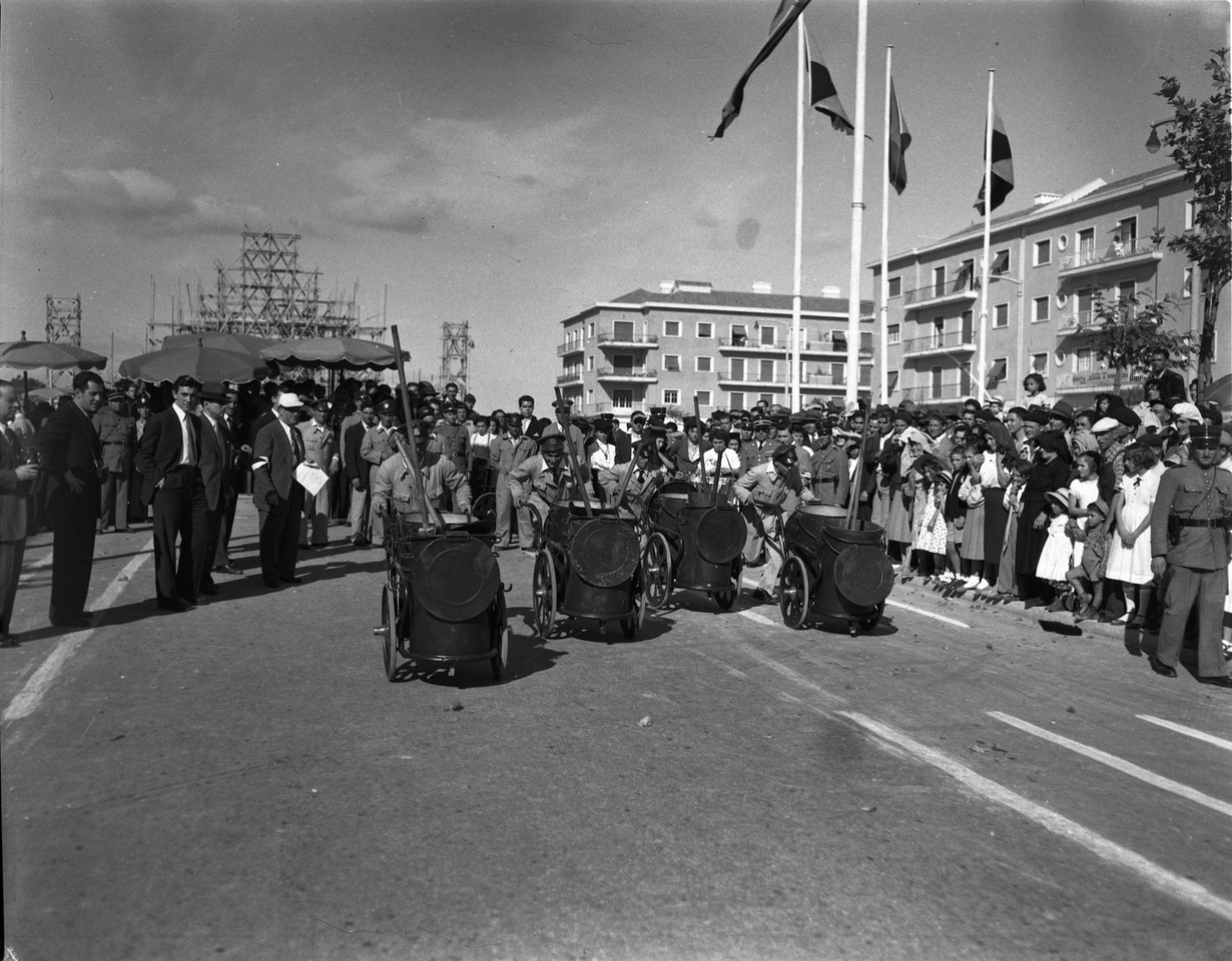 Corrida dos ofícios — Cantoneiros, Alvalade (A. Serôdio, 1953)
