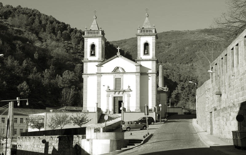 fotos_26421_covilha_igreja_de_n_sra_de_fatima_da_c