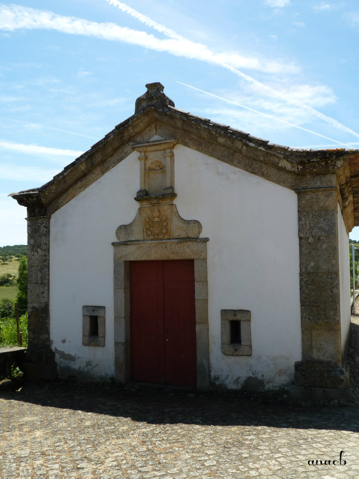 Idanha-a-Velha (129) Capela de São Dâmaso.jpg
