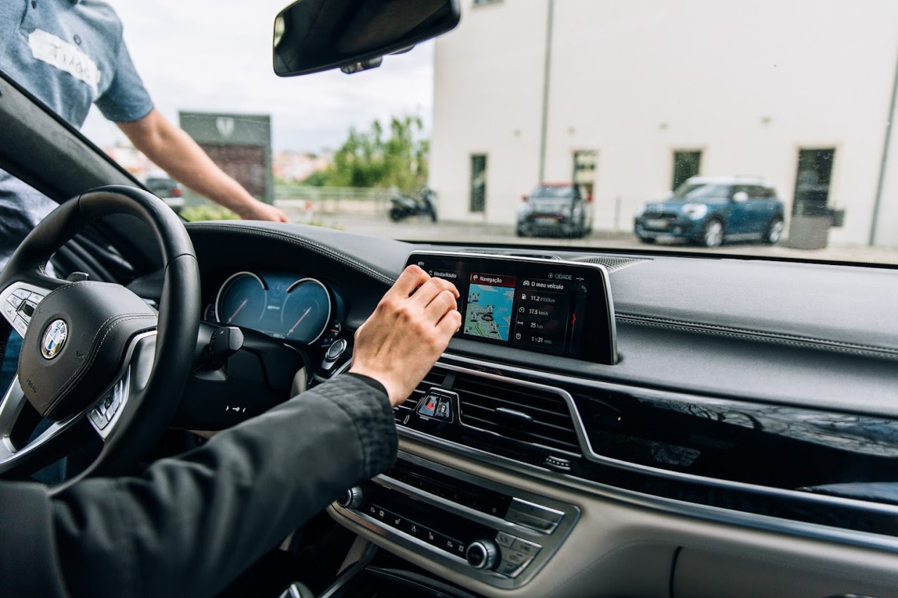 miguel esteves m5 interior .jpg