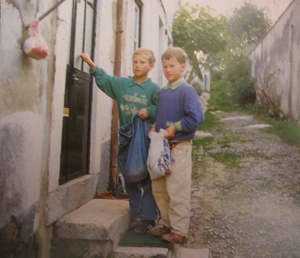 45148058_1937596919661531_7613273683318013952_n.jp