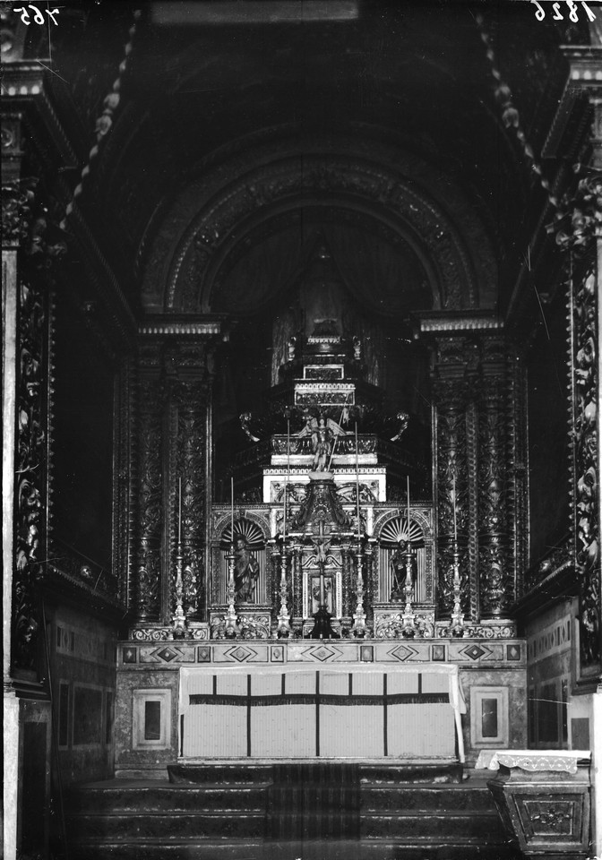 Altar da Igreja dos Anjos.jpg