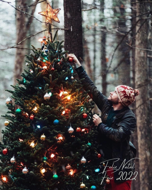 Cream Lines Luggage Tag.png