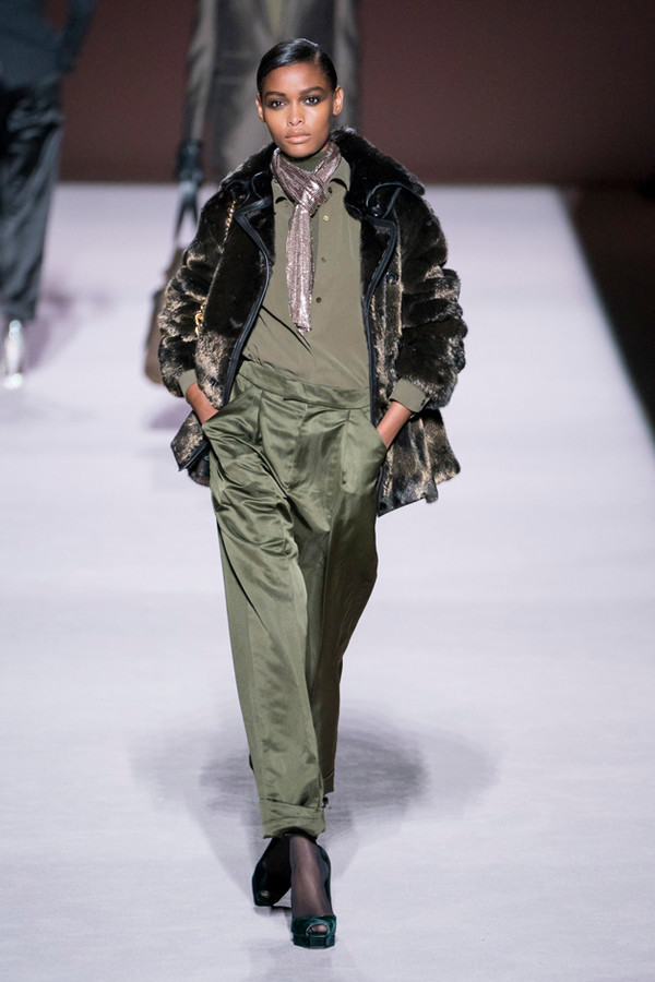 20-tom-ford-outono-inverno-2019.jpg