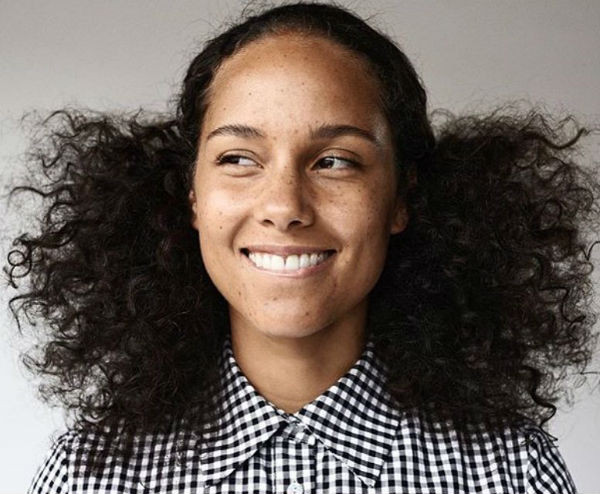 aliciakeysnomakeup.jpg aliciakeysnomakeup.jpg