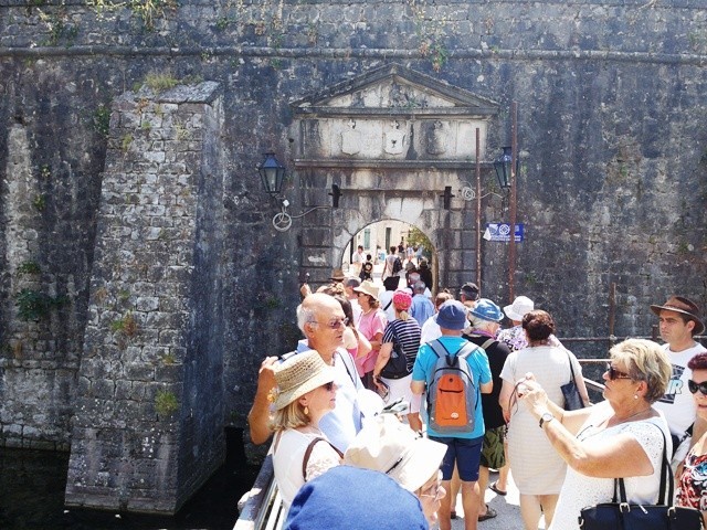 Montenegro40.jpg Montenegro40.jpg