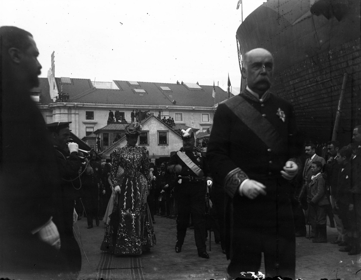 Dom Carlos e a rainha dona Amélia, 1899, foto de 